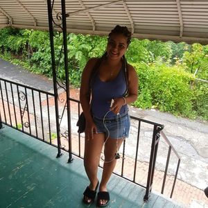 Meet your Posher, Perla